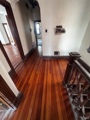 3239 Nebraska Avenue, St Louis, MO 63118