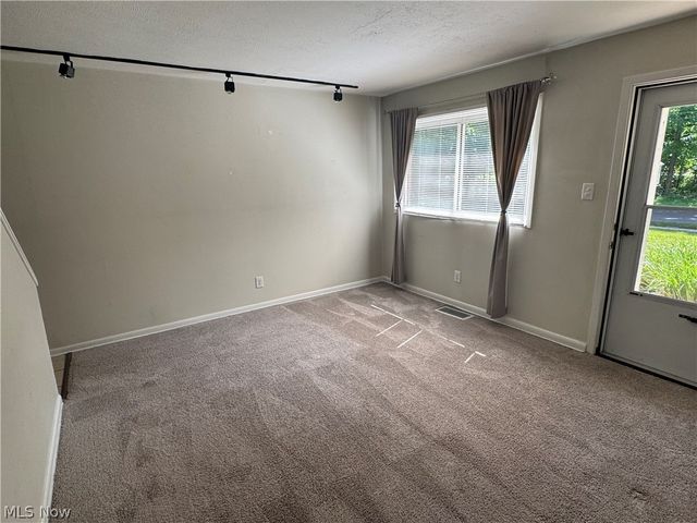 4393 Fairway Drive, Cleveland, OH 44135