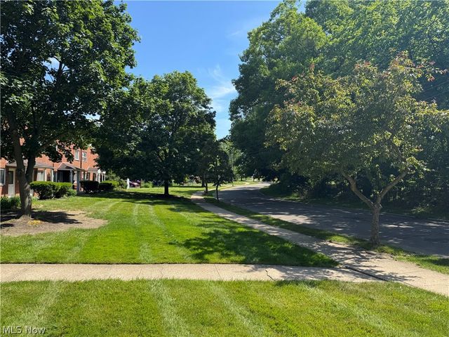 4393 Fairway Drive, Cleveland, OH 44135