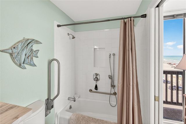 15002 WINDWARD Dr 502, Corpus Christi, TX 78418