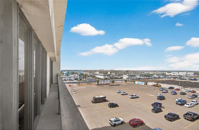 15002 WINDWARD Dr 502, Corpus Christi, TX 78418