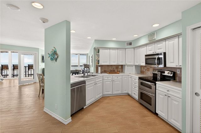 15002 WINDWARD Dr 502, Corpus Christi, TX 78418