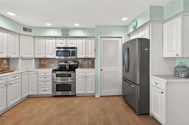 15002 WINDWARD Dr 502, Corpus Christi, TX 78418