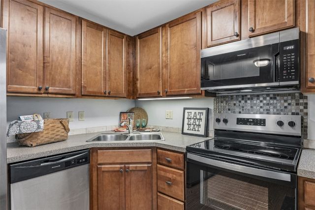 1809 Deforest Ave, Iowa City, IA 52240