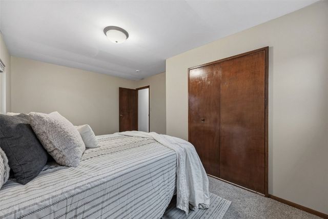 1809 Deforest Ave, Iowa City, IA 52240