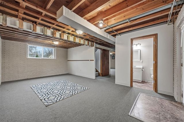 1809 Deforest Ave, Iowa City, IA 52240