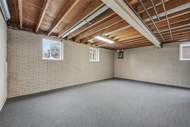 1809 Deforest Ave, Iowa City, IA 52240