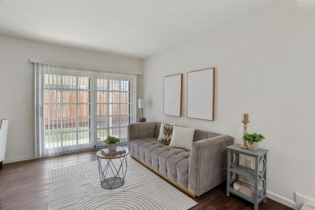 2029 Venus Dr, Ceres, CA 95307