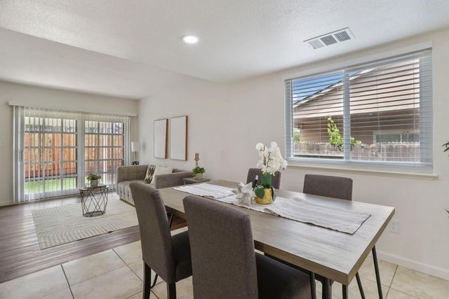 2029 Venus Dr, Ceres, CA 95307