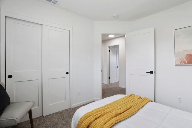 2029 Venus Dr, Ceres, CA 95307