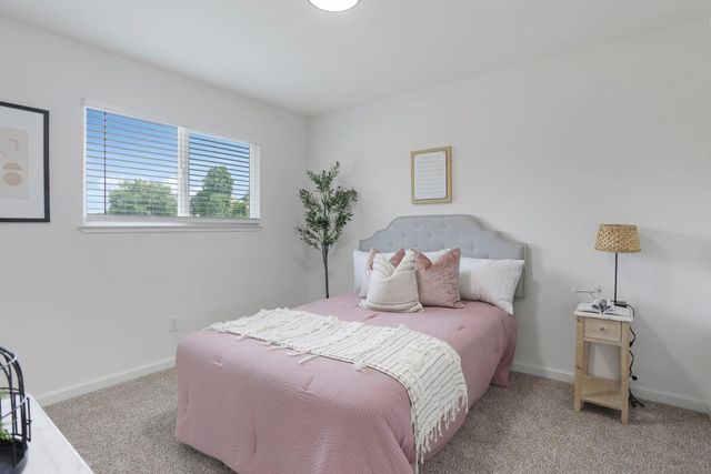 2029 Venus Dr, Ceres, CA 95307