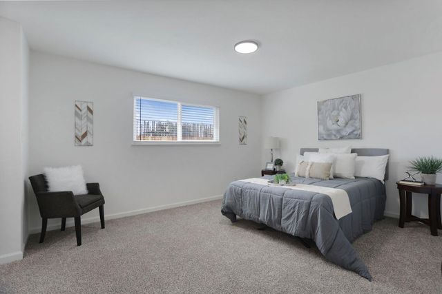 2029 Venus Dr, Ceres, CA 95307