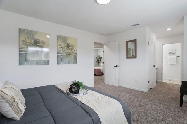 2029 Venus Dr, Ceres, CA 95307