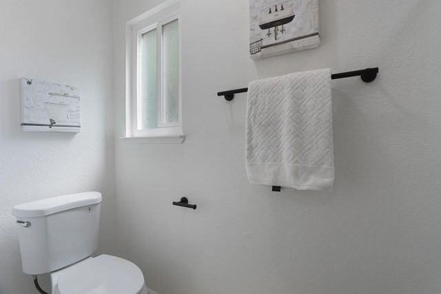 2029 Venus Dr, Ceres, CA 95307