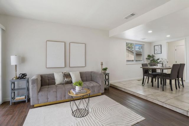 2029 Venus Dr, Ceres, CA 95307