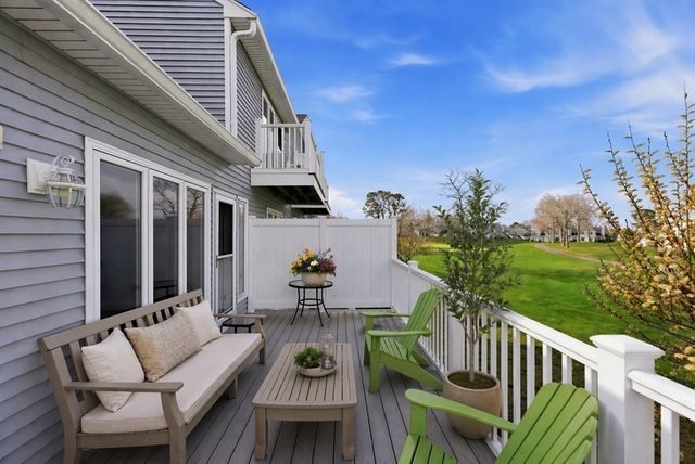 44 Fairway Dr Golfview, Plymouth, MA 02360