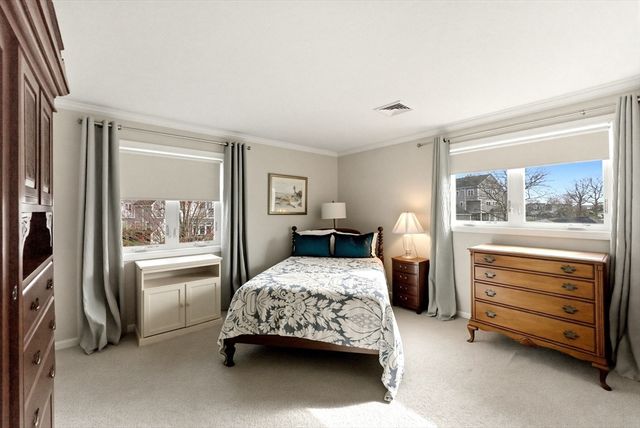44 Fairway Dr Golfview, Plymouth, MA 02360