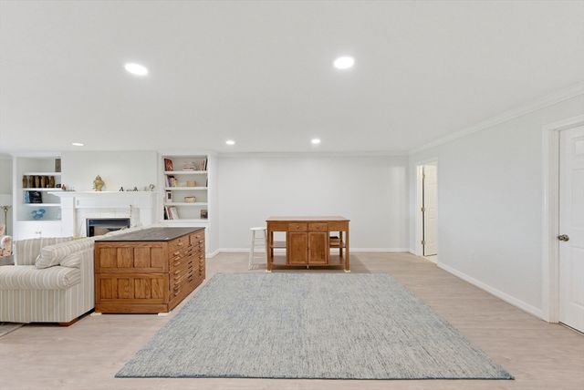 44 Fairway Dr Golfview, Plymouth, MA 02360