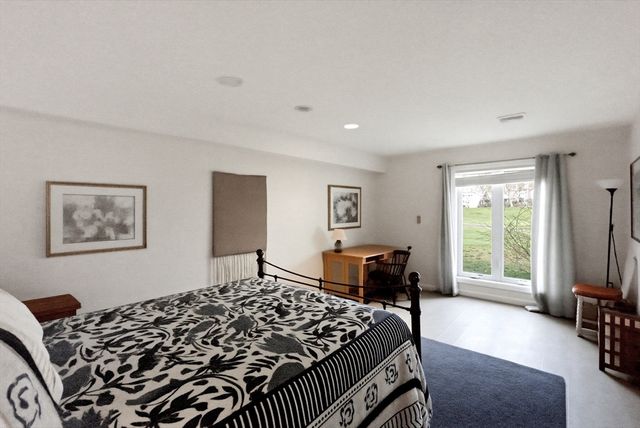 44 Fairway Dr Golfview, Plymouth, MA 02360