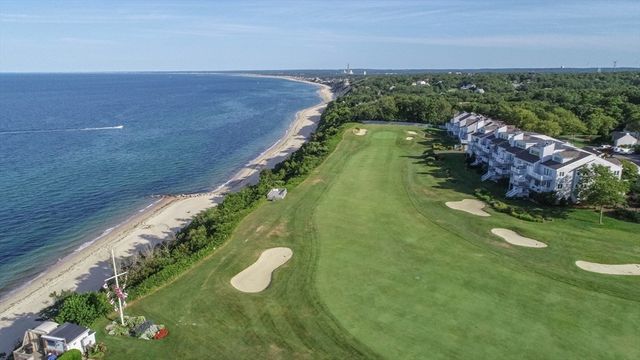 44 Fairway Dr Golfview, Plymouth, MA 02360