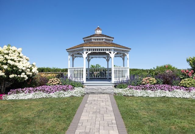 44 Fairway Dr Golfview, Plymouth, MA 02360