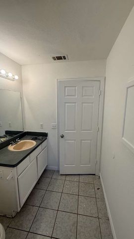 1511 Doyle Avenue, Dallas, TX 75203