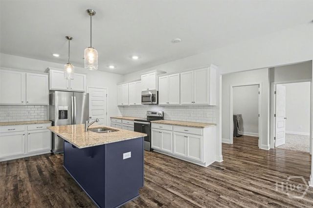 37 Watergrass Way, Richmond Hill, GA 31324