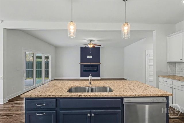 37 Watergrass Way, Richmond Hill, GA 31324