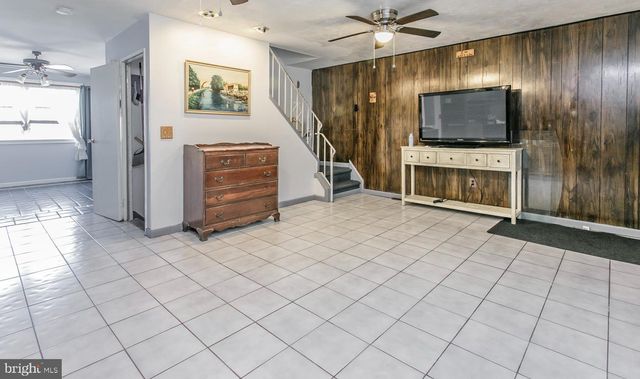 633 E ELM ST, Norristown, PA 19401