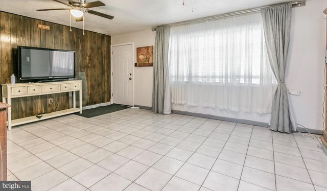 633 E ELM ST, Norristown, PA 19401