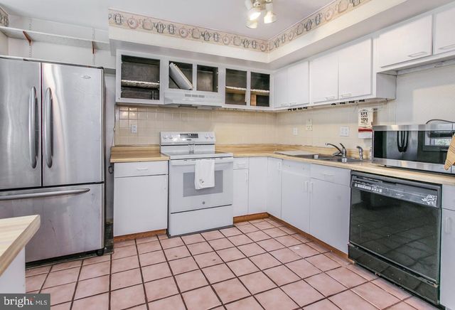 633 E ELM ST, Norristown, PA 19401