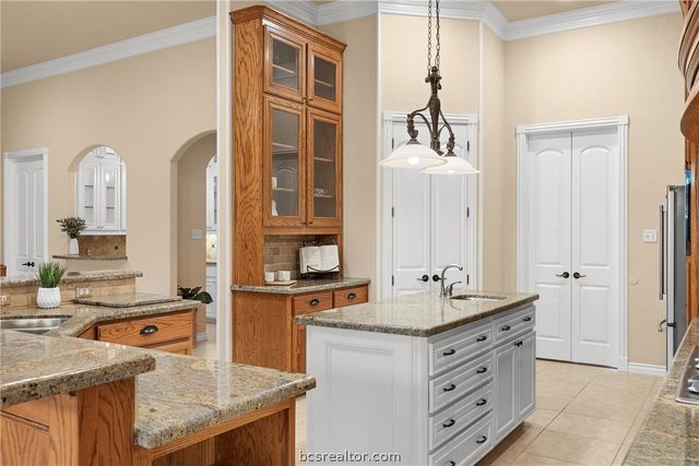 5305 Cascades Court, College Station, TX 77845