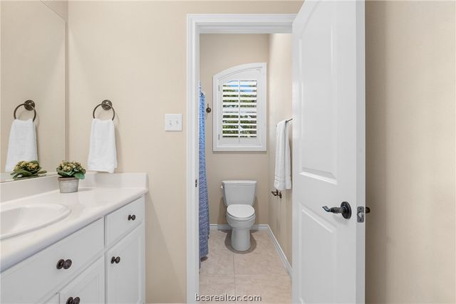 5305 Cascades Court, College Station, TX 77845