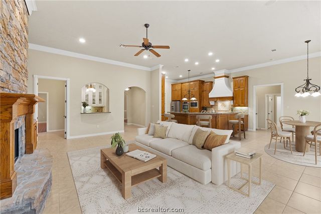 5305 Cascades Court, College Station, TX 77845