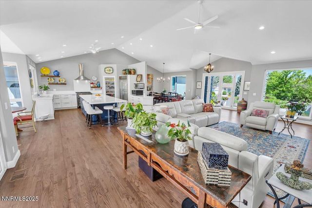 346 Wolf Run Court, Reno, NV 89511