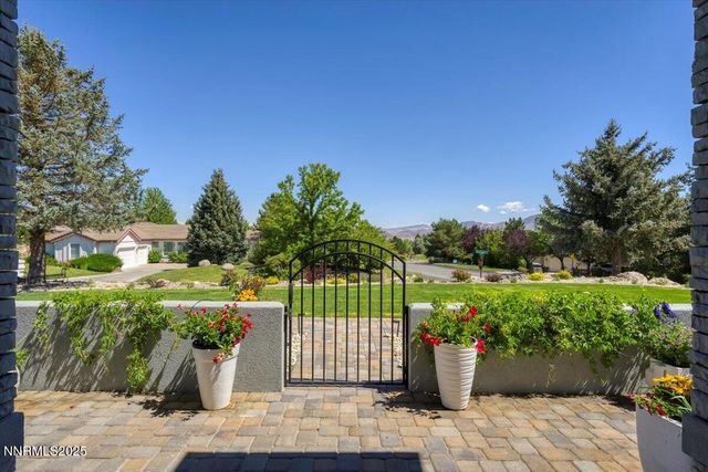 346 Wolf Run Court, Reno, NV 89511