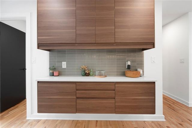 3941 Lake SE Drive, Smyrna, GA 30082