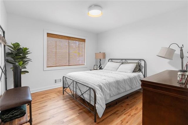 3941 Lake SE Drive, Smyrna, GA 30082