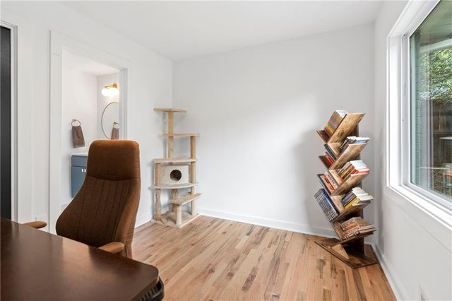 3941 Lake SE Drive, Smyrna, GA 30082