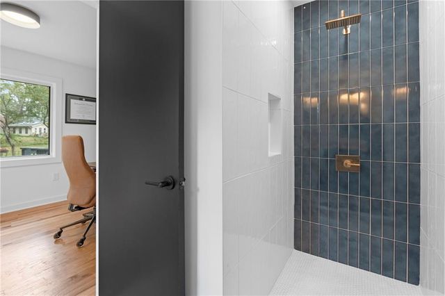 3941 Lake SE Drive, Smyrna, GA 30082