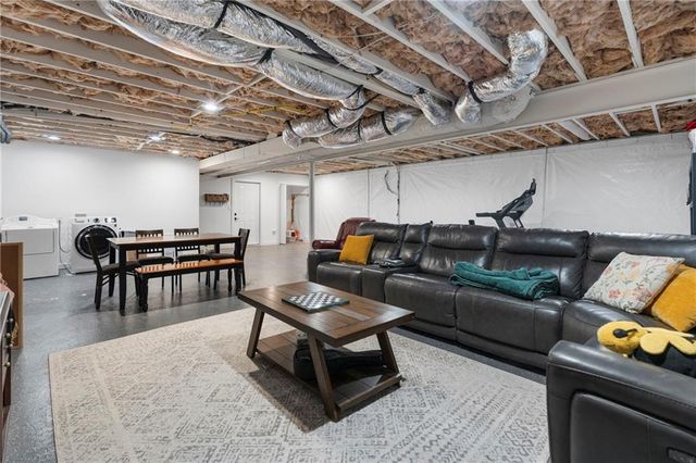 3941 Lake SE Drive, Smyrna, GA 30082