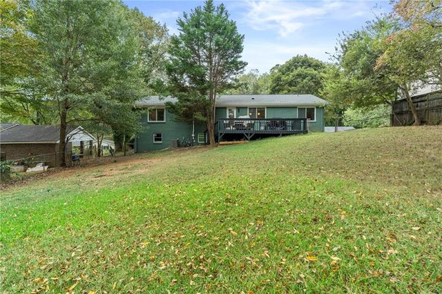 3941 Lake SE Drive, Smyrna, GA 30082