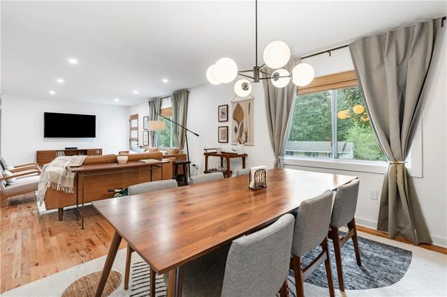 3941 Lake SE Drive, Smyrna, GA 30082