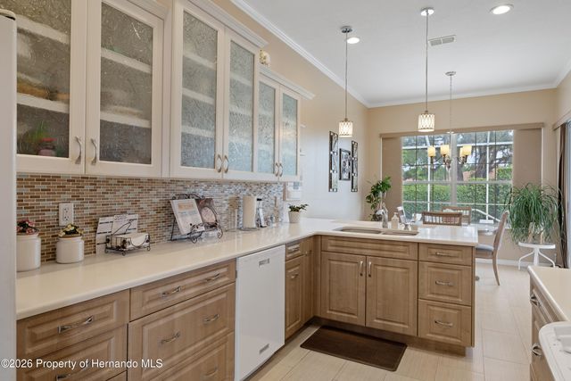 9401 Fox Hollow Lane, Weeki Wachee, FL 34613