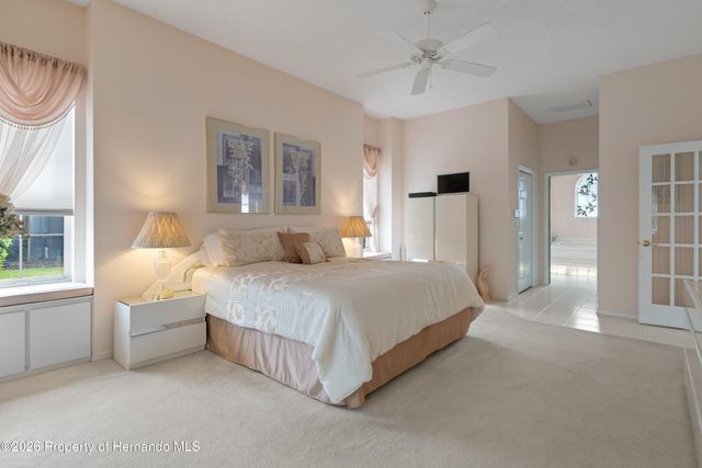 9401 Fox Hollow Lane, Weeki Wachee, FL 34613