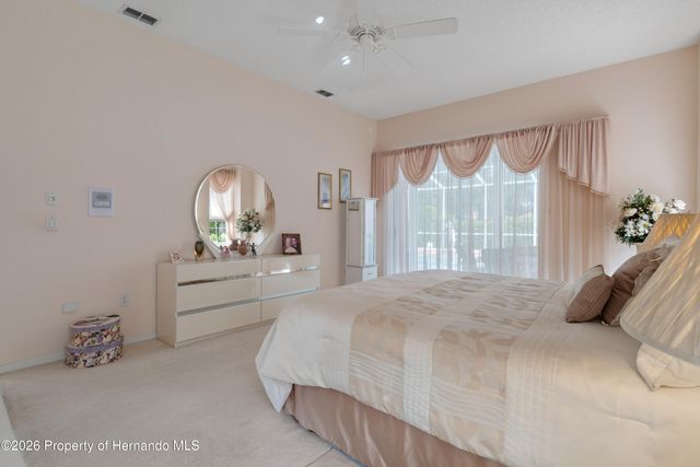 9401 Fox Hollow Lane, Weeki Wachee, FL 34613