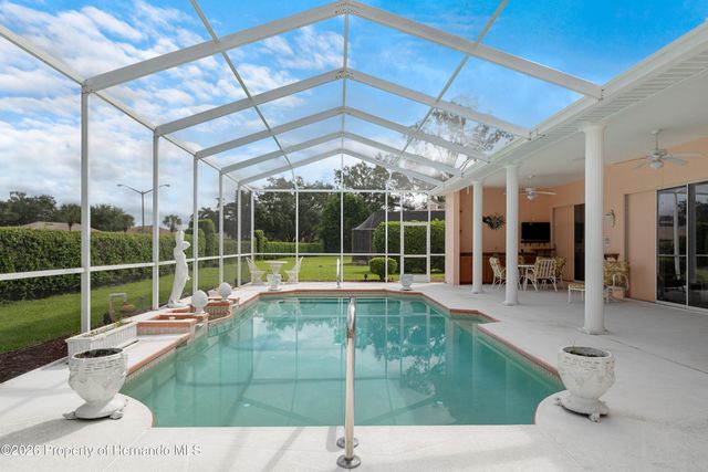 9401 Fox Hollow Lane, Weeki Wachee, FL 34613