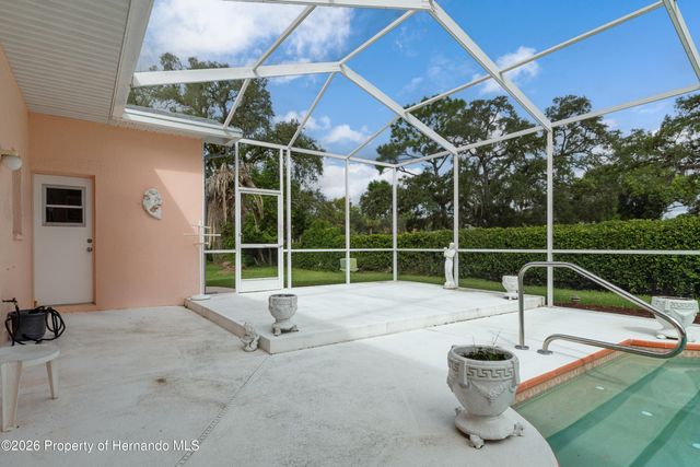 9401 Fox Hollow Lane, Weeki Wachee, FL 34613