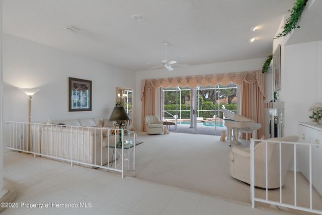 9401 Fox Hollow Lane, Weeki Wachee, FL 34613