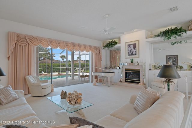 9401 Fox Hollow Lane, Weeki Wachee, FL 34613